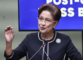 PM Persad-Bissessar Unfazed by Venezuelan Leader’s Omission of Trinidad Visit