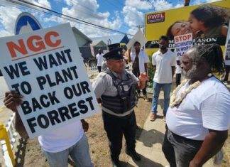 Rio Claro Residents Protest for Jobs and Reforestation Efforts