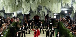 The Met Gala’s red (well, cream) carpet opens, featuring long clusters of white florals