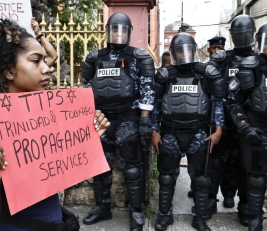 Tension Mounts as Police and Protesters Clash Outside DPP’s Office
