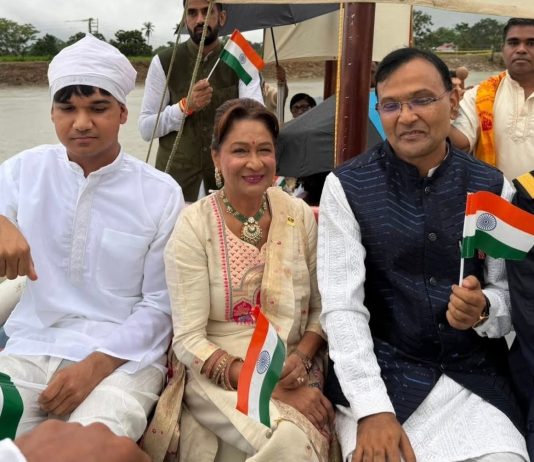 PM Persad-Bissessar Honours Legacy of Indian Labourers in Arrival Re-enactment