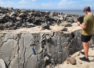 Dramatic 20ft Uplift at Galfa Point: Geologists Investigate Sudden Beach Elevation