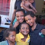 Father Left to Raise Five Children Alone After Wife’s Death from Cancer