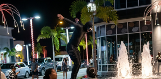 Man in Scuba Gear Takes Unexpected Swim at SouthPark Fountain