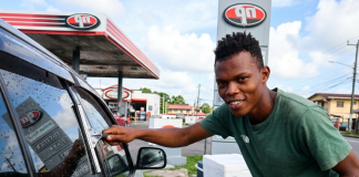 Kiell the Entertainer Promotes Honest Living in Fun TikTok Video