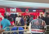 Trini Hot Chicken Opens at Gulf City Mall, Attracts Enthusiastic Crowd with Launch Festivities