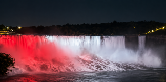 Niagara Falls glows for Trinidad and Tobago’s 50th Republic anniversary