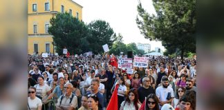 Albania’s Rama Blames Opposition and Foreign Actors as Student Protests Spread Beyond Tirana