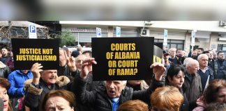 Albanian lecturers join protests as student revolt expands beyond campuses