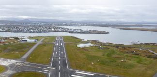 Minister Plans Higher Loftbrú Flight Subsidy After Objections From Regional Leaders