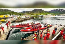 Iceland Rescue Crew Safely Tows Stranded 475-Tonne Fishing Boat to Dalvík